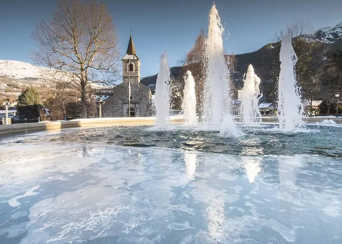 Cosy A Saint-lary-soulan, Aux Pieds - Fr-1-296-330